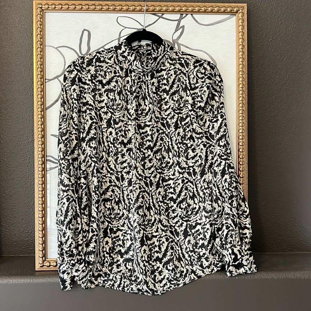 H&M High Neck Blouse Size Small Black White